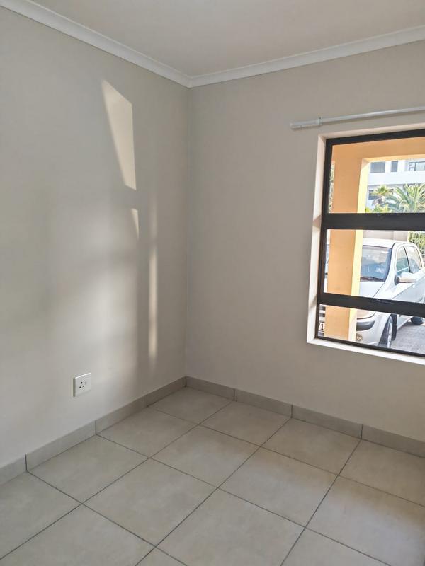 To Let 2 Bedroom Property for Rent in Table View Western Cape